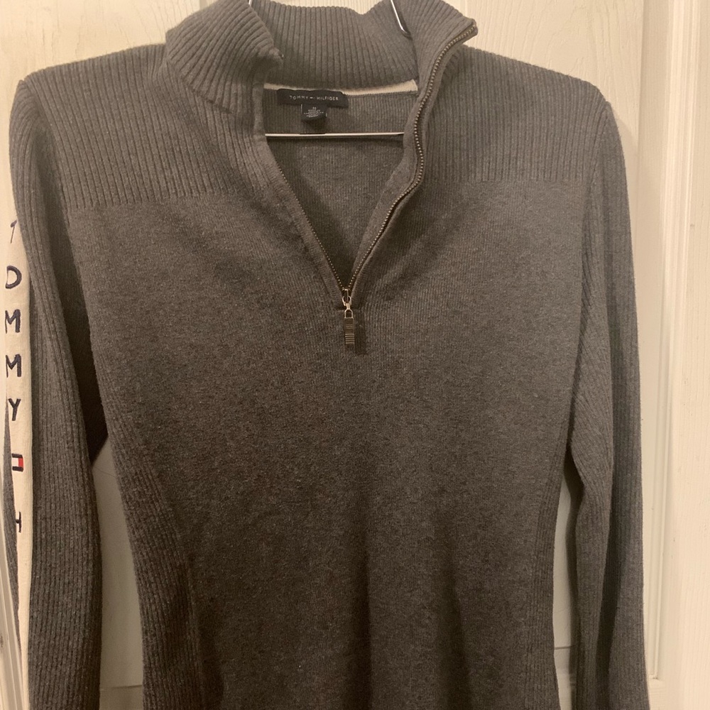 Tommy Hilfiger sweater